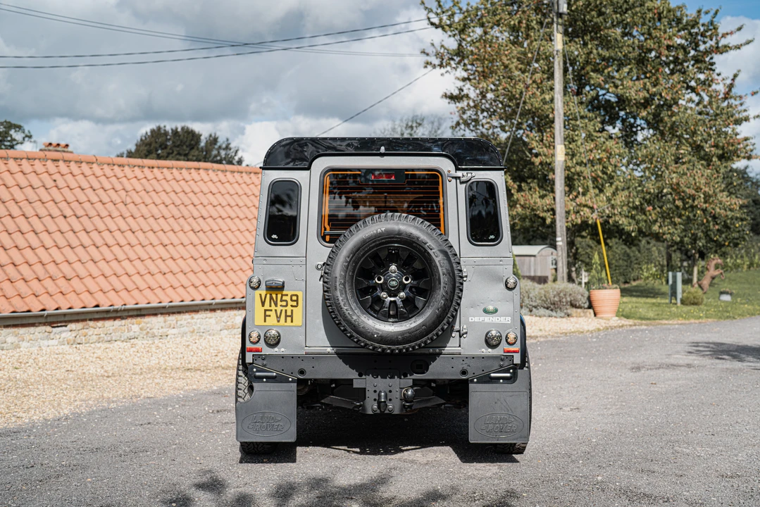 2009 Land Rover Defender 90 - Image 7 of 31