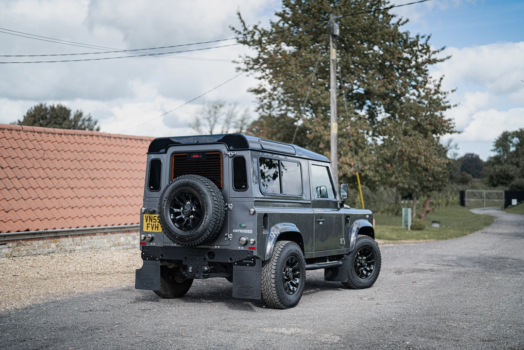 2009 Land Rover Defender 90 - Image 6 of 31