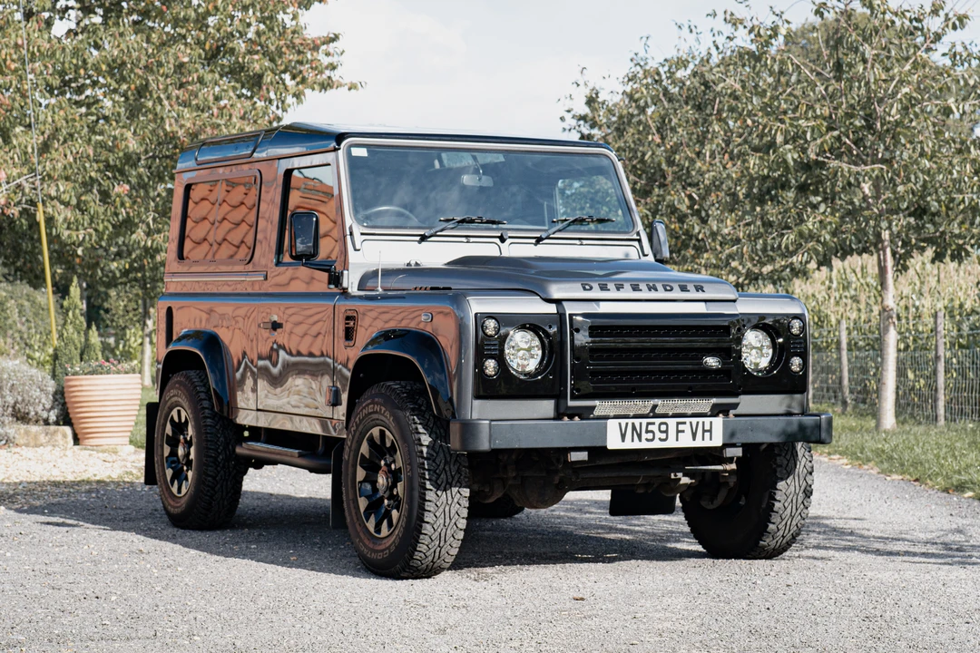 2009 Land Rover Defender 90 - Image 2 of 31