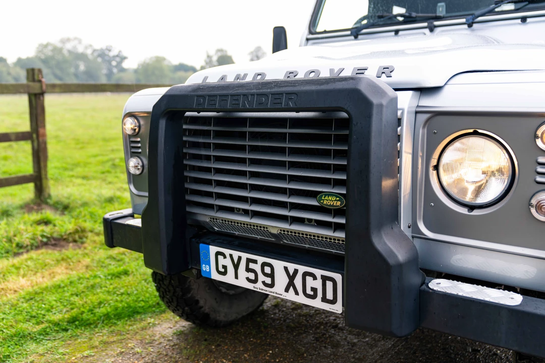 2009 Land Rover Defender 90 - Image 16 of 31