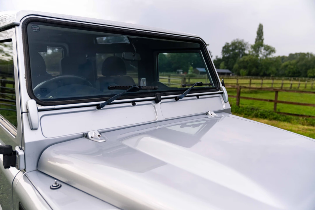 2009 Land Rover Defender 90 - Image 19 of 31