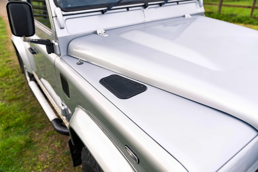 2009 Land Rover Defender 90 - Image 20 of 31