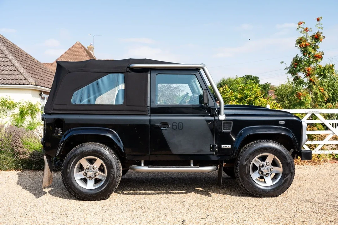 2009 Land Rover Defender 110 - Image 31 of 31