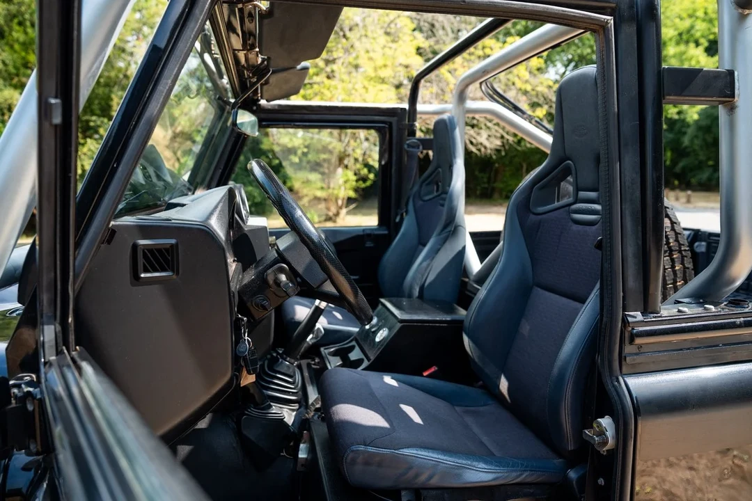 2009 Land Rover Defender 110 - Image 2 of 31