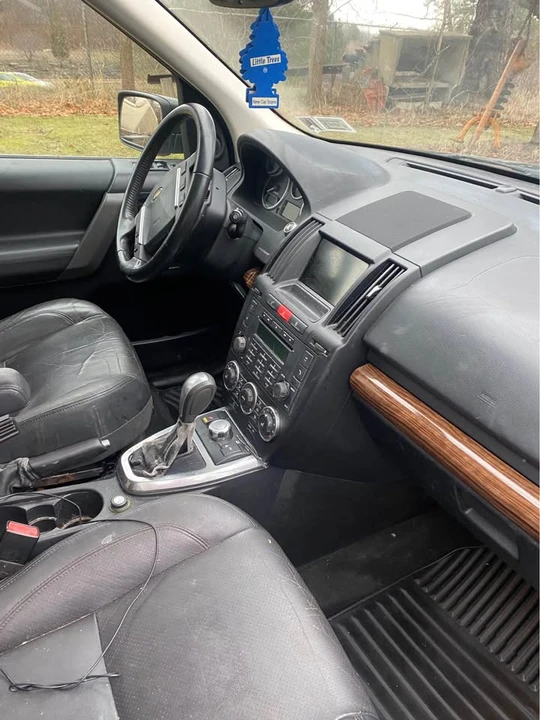 2009 Land Rover Freelander - Image 9 of 12