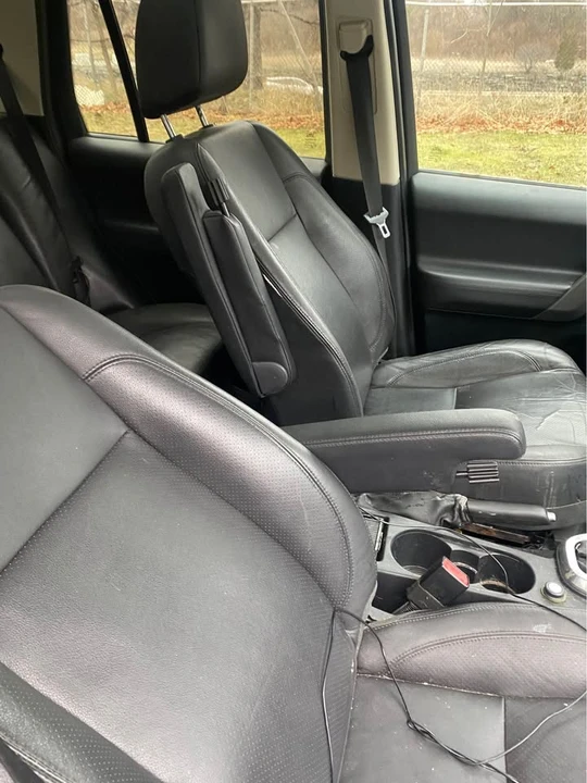 2009 Land Rover Freelander - Image 8 of 12