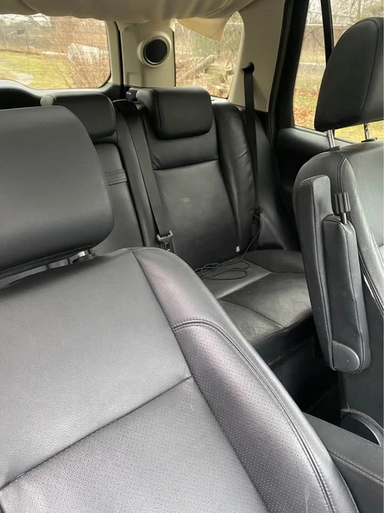 2009 Land Rover Freelander - Image 11 of 12