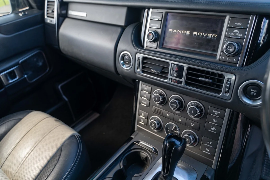2009 Land Rover Range Rover L322 - Image 27 of 31