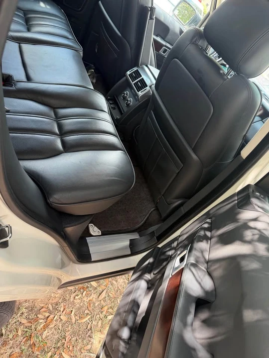 2009 Land Rover Range Rover L322 - Image 9 of 13