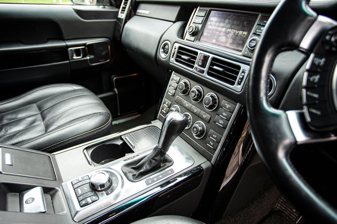 2009 Land Rover Range Rover L322 - Image 3 of 14
