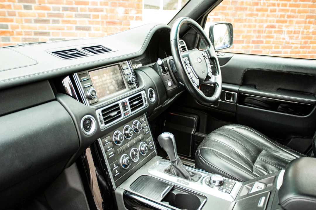 2009 Land Rover Range Rover L322 - Image 7 of 14