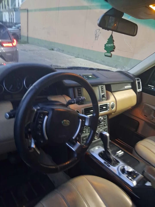 2009 Land Rover Range Rover L322 - Image 2 of 6