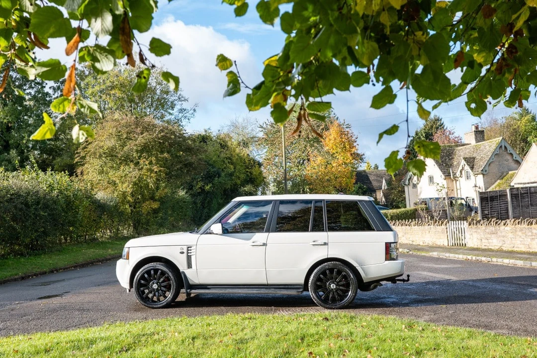 2009 Land Rover Range Rover L322 - Image 14 of 30