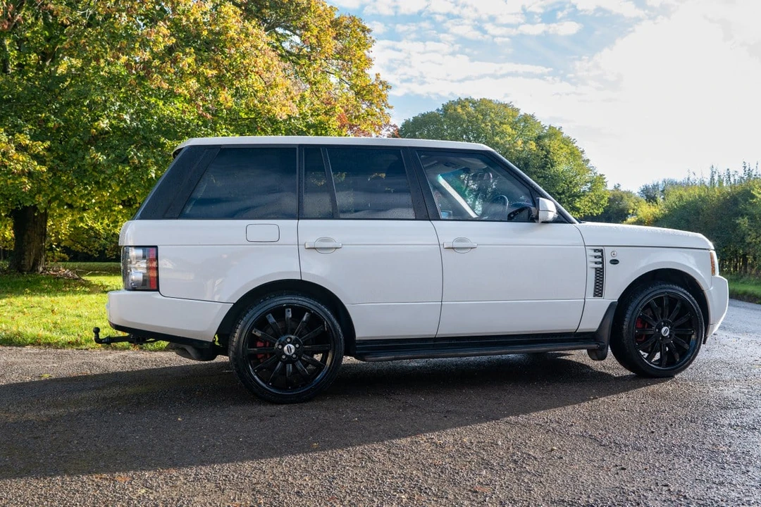 2009 Land Rover Range Rover L322 - Image 9 of 30
