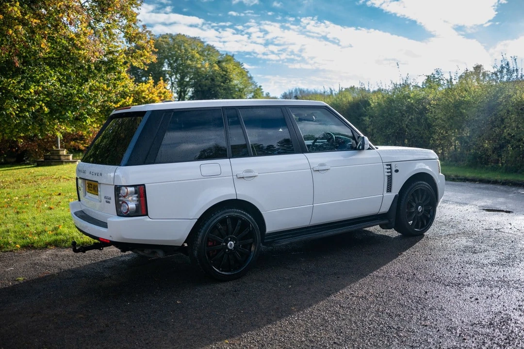 2009 Land Rover Range Rover L322 - Image 19 of 30