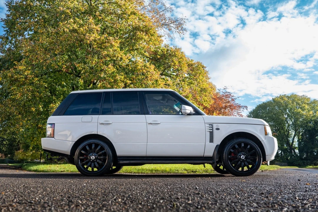 2009 Land Rover Range Rover L322 - Image 17 of 30