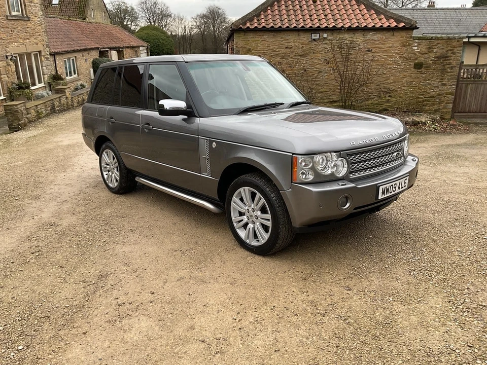 2009 Land Rover Range Rover L322 - Image 13 of 30