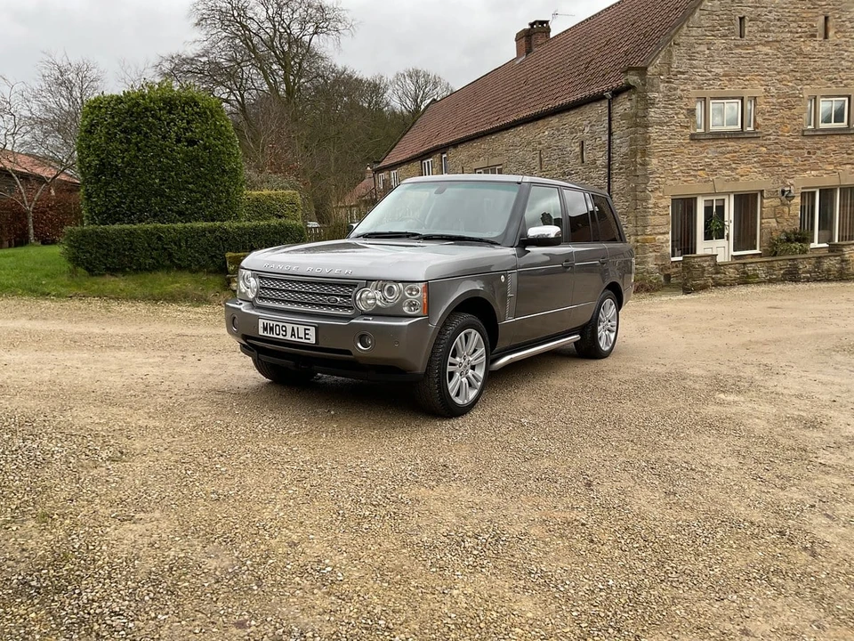 2009 Land Rover Range Rover L322 - Image 12 of 30