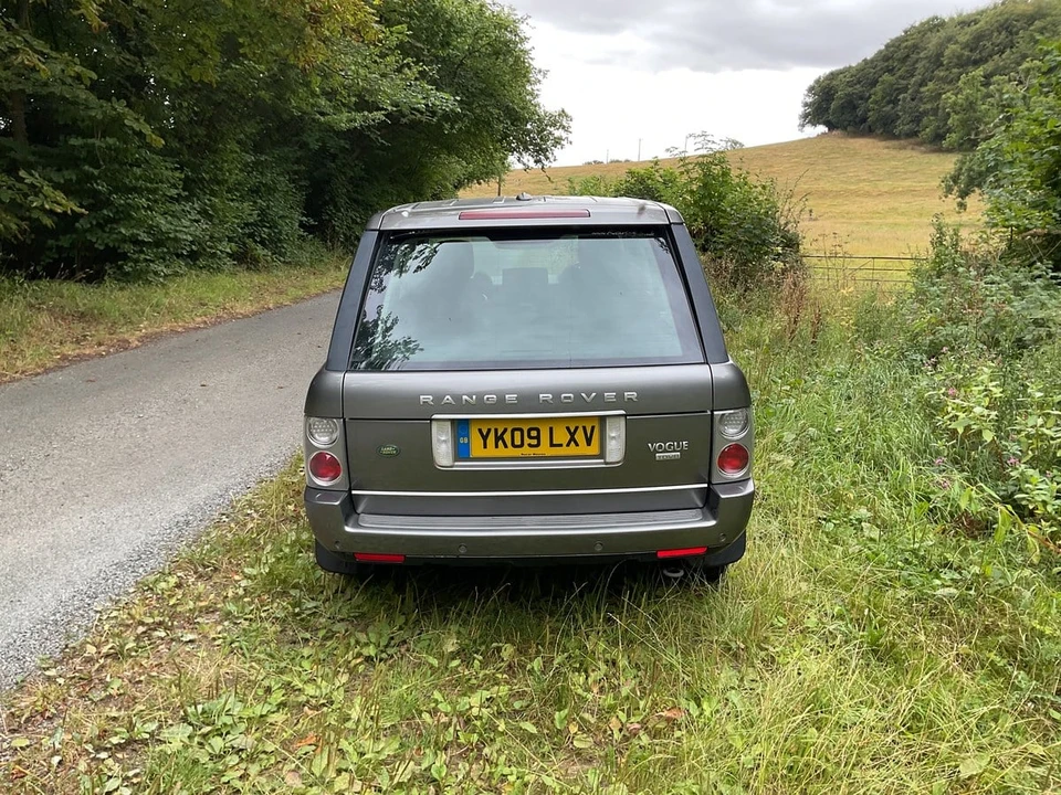 2009 Land Rover Range Rover L322 - Image 3 of 30