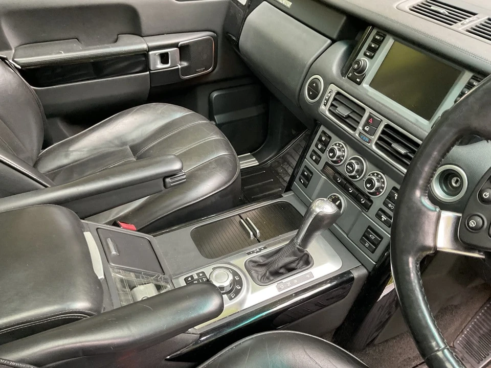 2009 Land Rover Range Rover L322 - Image 14 of 30