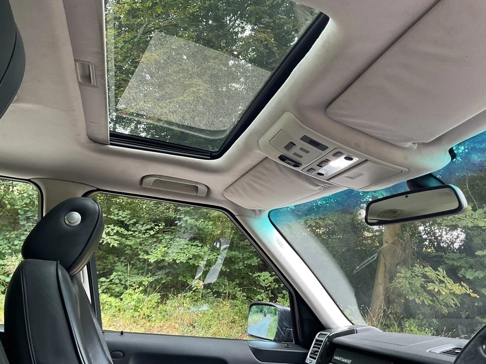 2009 Land Rover Range Rover L322 - Image 8 of 30
