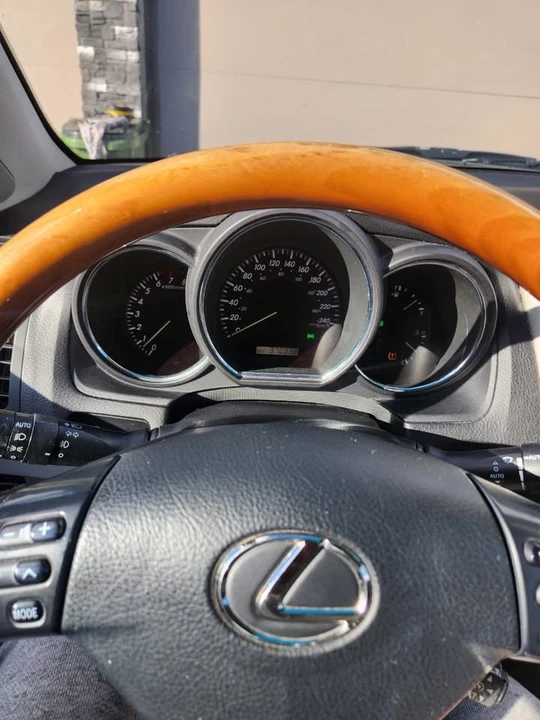 2009 Lexus RX 2nd Gen - Image 10 of 12