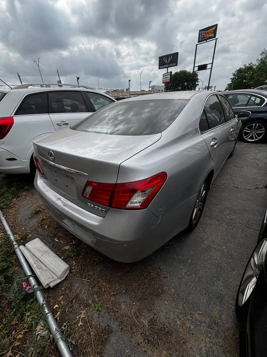 2009 Lexus ES 5th Gen - Image 4 of 12