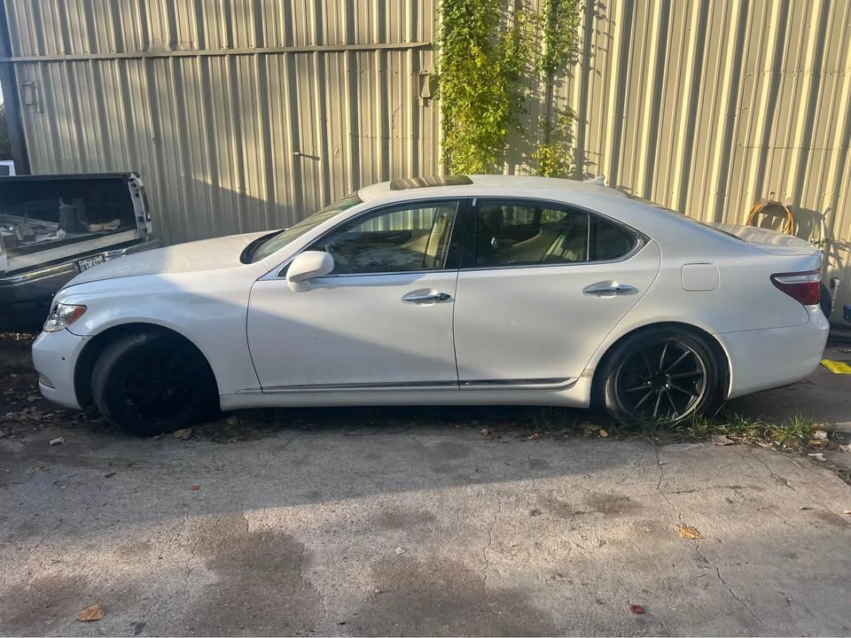 2009 Lexus LS 4th Gen - Image 10 of 10