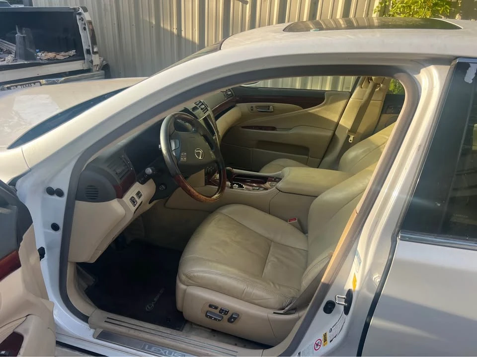 2009 Lexus LS 4th Gen - Image 9 of 10