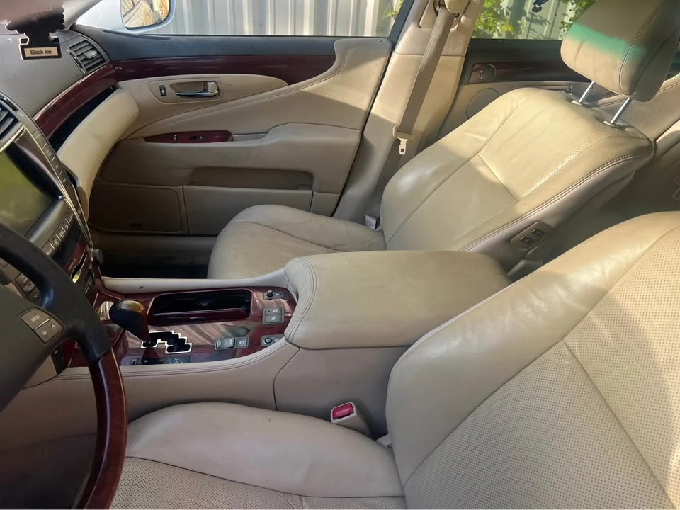 2009 Lexus LS 4th Gen - Image 7 of 10