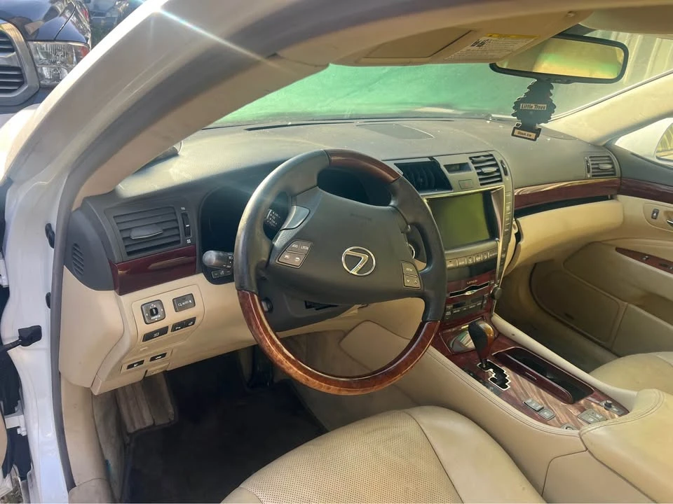 2009 Lexus LS 4th Gen - Image 8 of 10