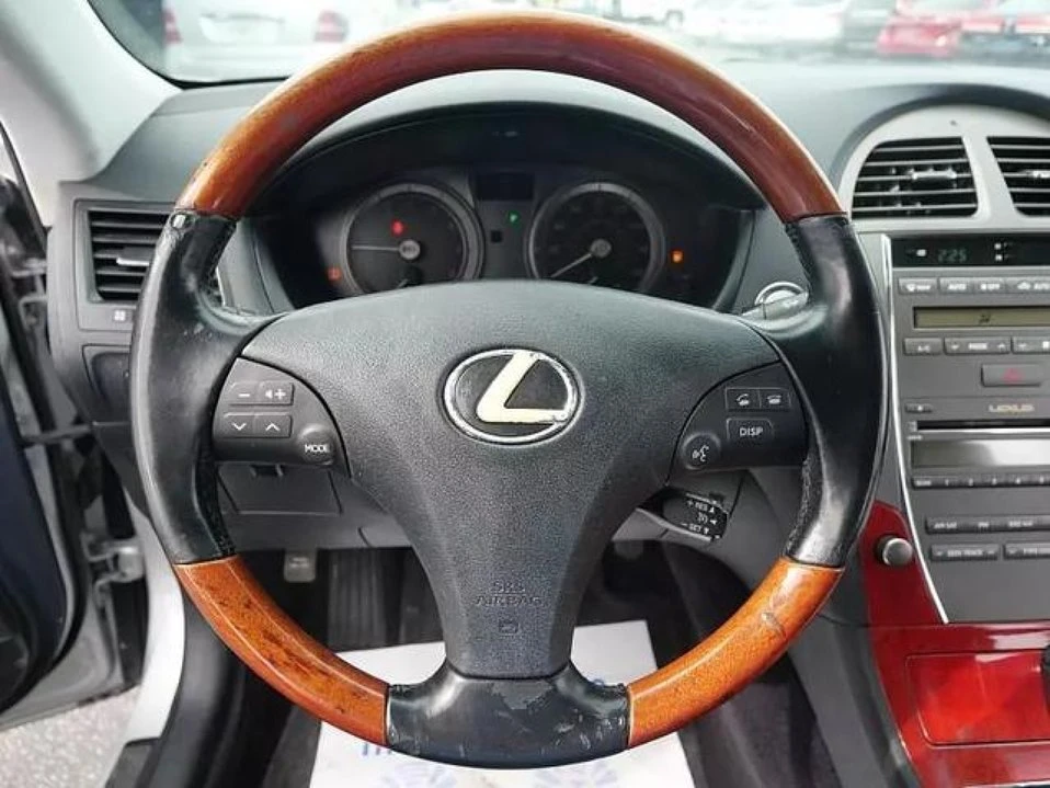 2009 Lexus ES 4th Gen - Image 9 of 18