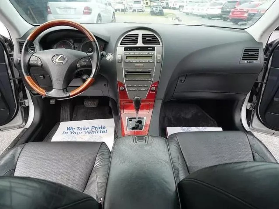 2009 Lexus ES 4th Gen - Image 8 of 18