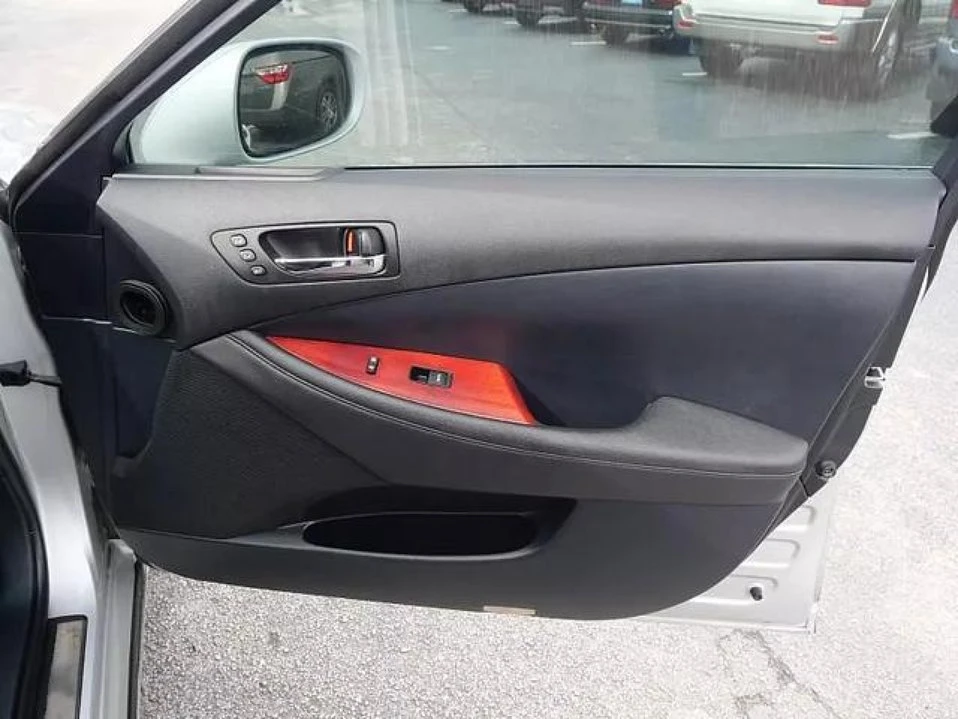2009 Lexus ES 4th Gen - Image 17 of 18