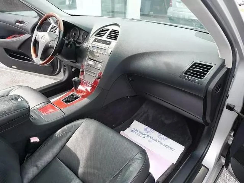 2009 Lexus ES 4th Gen - Image 16 of 18