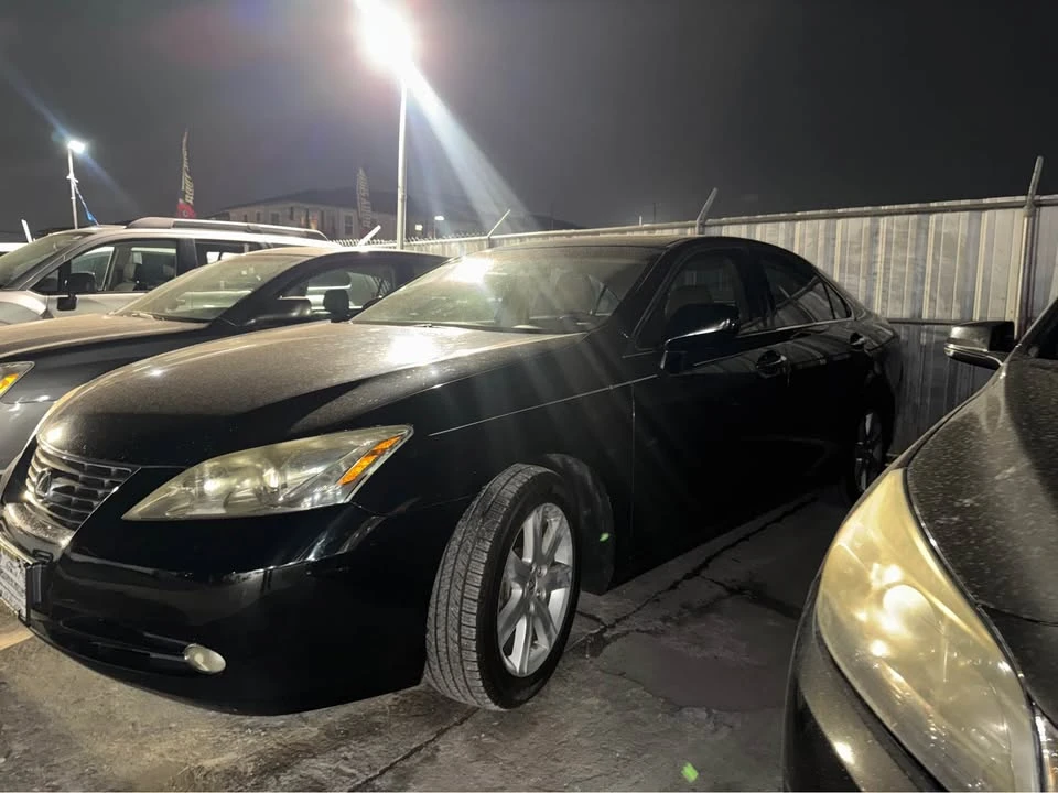 2009 Lexus ES 5th Gen - Image 2 of 5