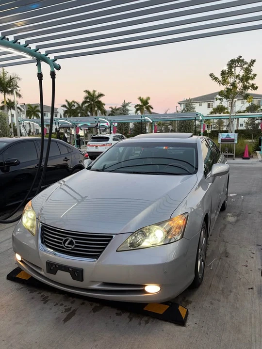 2009 Lexus ES 5th Gen - Image 4 of 20