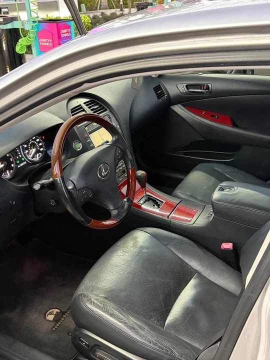 2009 Lexus ES 5th Gen - Image 19 of 20