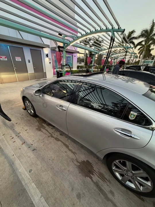 2009 Lexus ES 5th Gen - Image 9 of 20