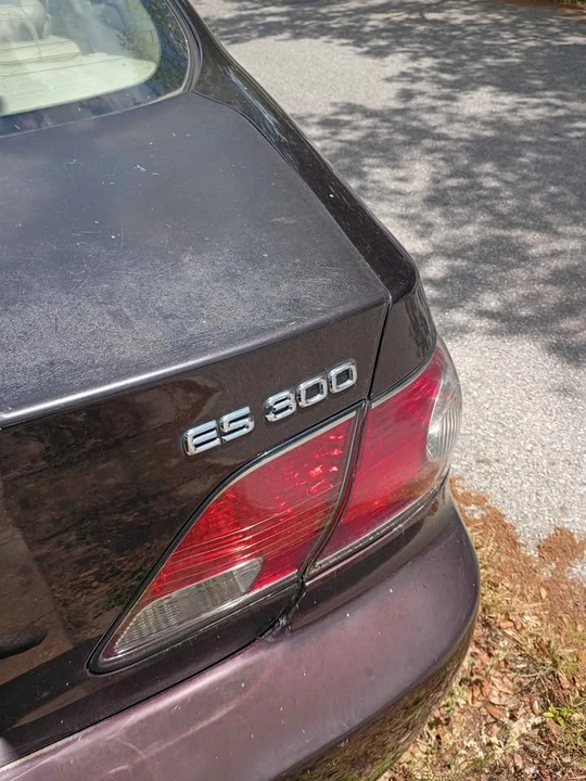 2009 Lexus ES 5th Gen - Image 2 of 7