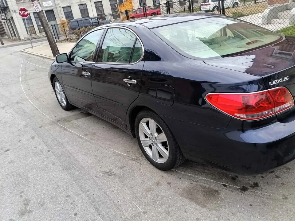 2009 Lexus ES 5th Gen - Image 3 of 4