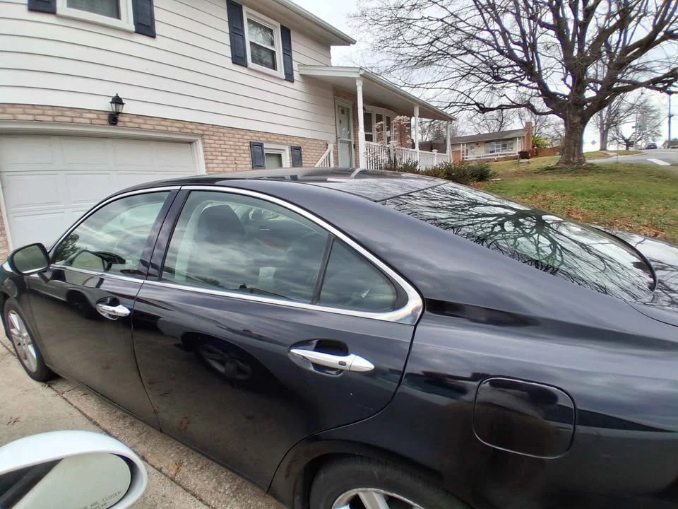 2009 Lexus ES 4th Gen - Image 2 of 3