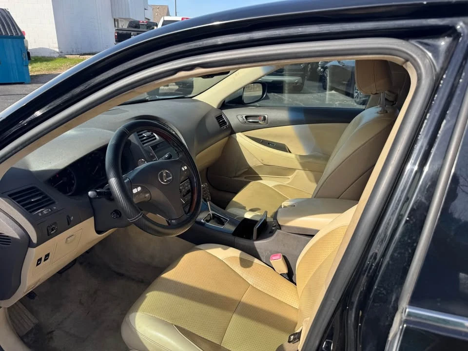 2009 Lexus ES 5th Gen - Image 5 of 7
