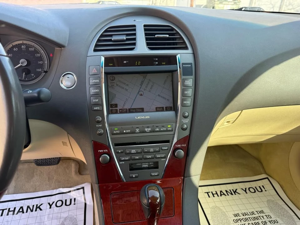 2009 Lexus ES 5th Gen - Image 13 of 19