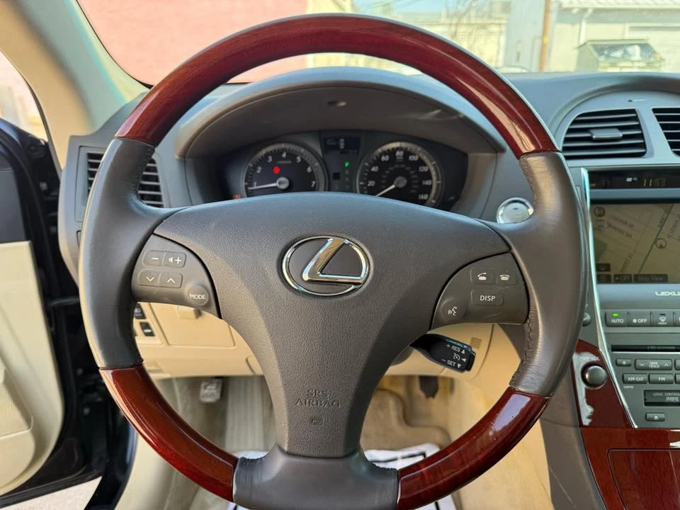 2009 Lexus ES 5th Gen - Image 10 of 19
