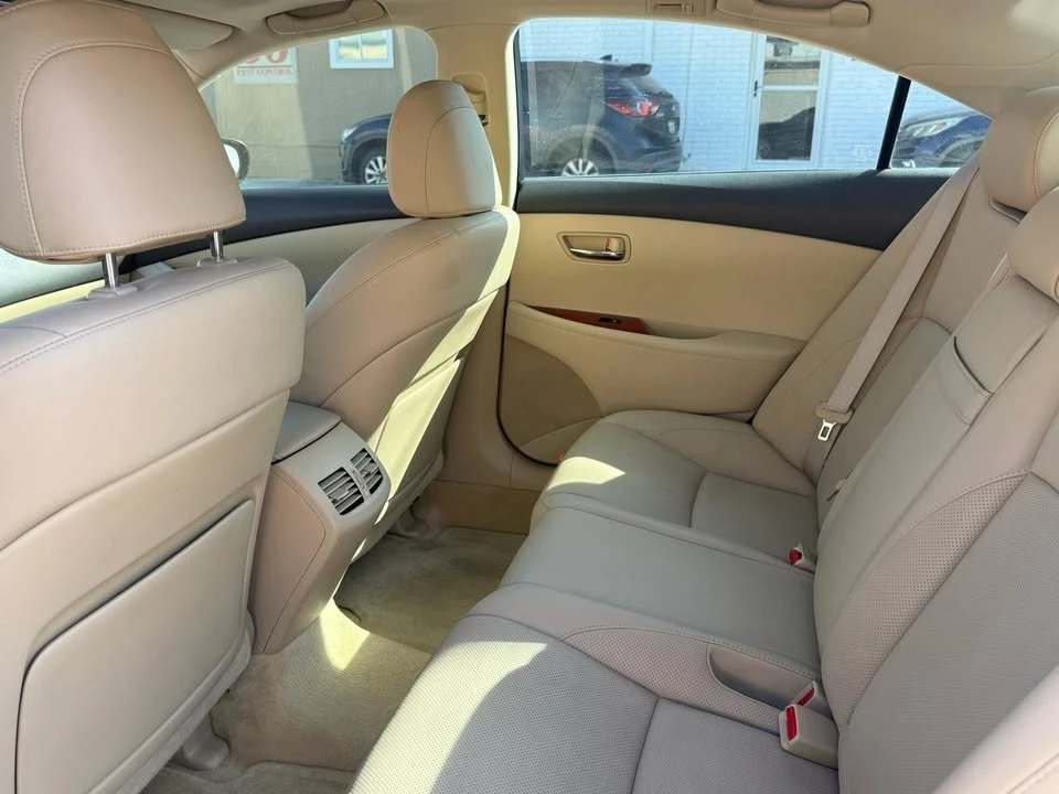 2009 Lexus ES 5th Gen - Image 16 of 19