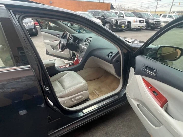 2009 Lexus ES 5th Gen - Image 3 of 6