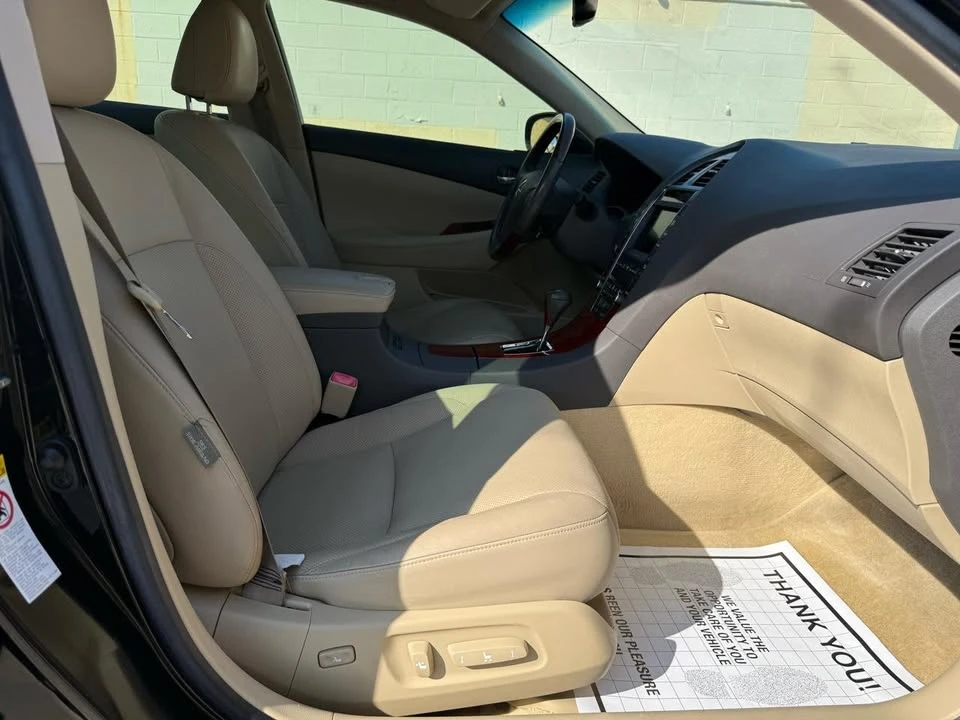 2009 Lexus ES 5th Gen - Image 14 of 19