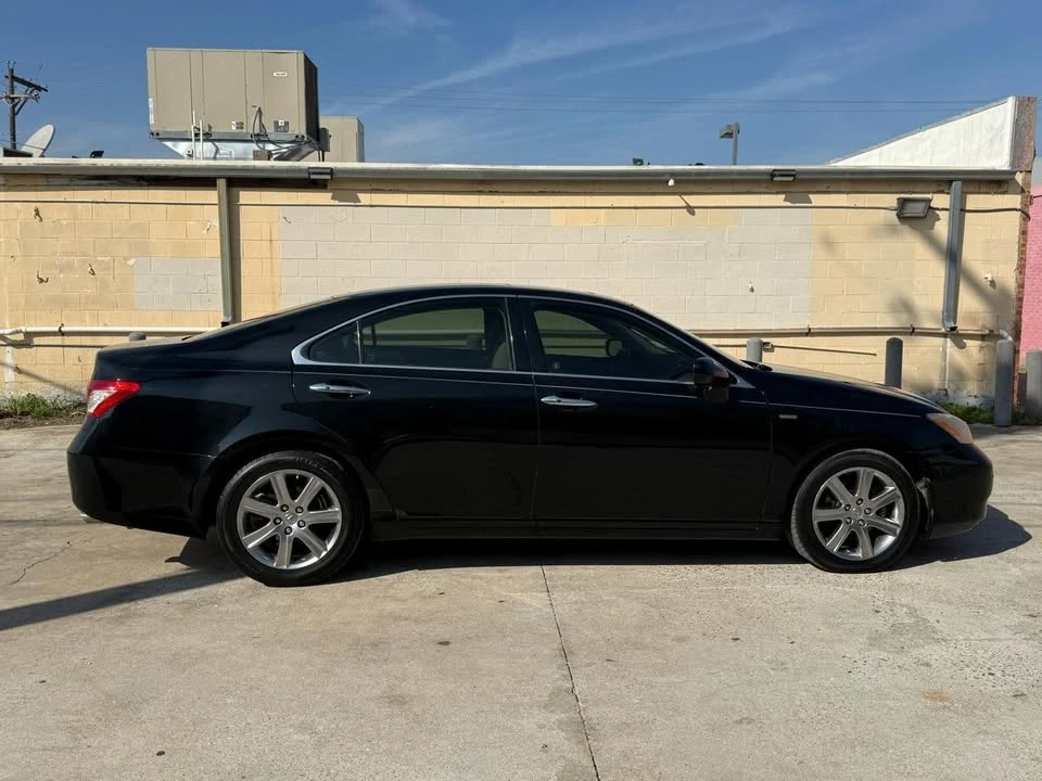 2009 Lexus ES 5th Gen - Image 4 of 19
