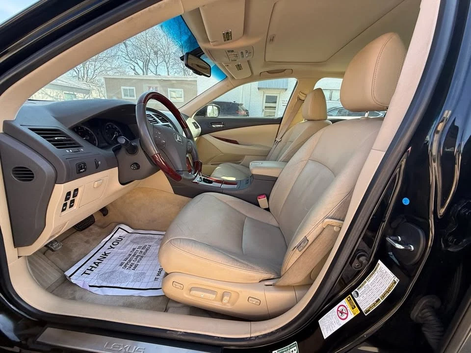2009 Lexus ES 5th Gen - Image 9 of 19